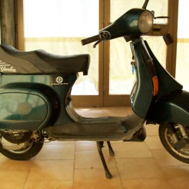 Vespa V5N1T del 1990, km 21.446